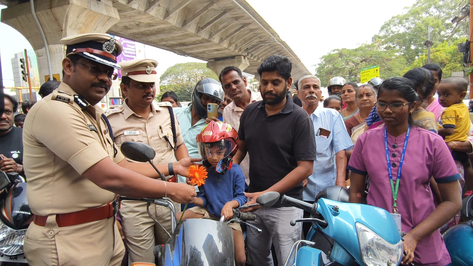 வண்டியை ஸ்டார்ட் செய்யும் போது இது இருக்கனும்... கமிஷனர் சரவண சுந்தர் அறிவுரை