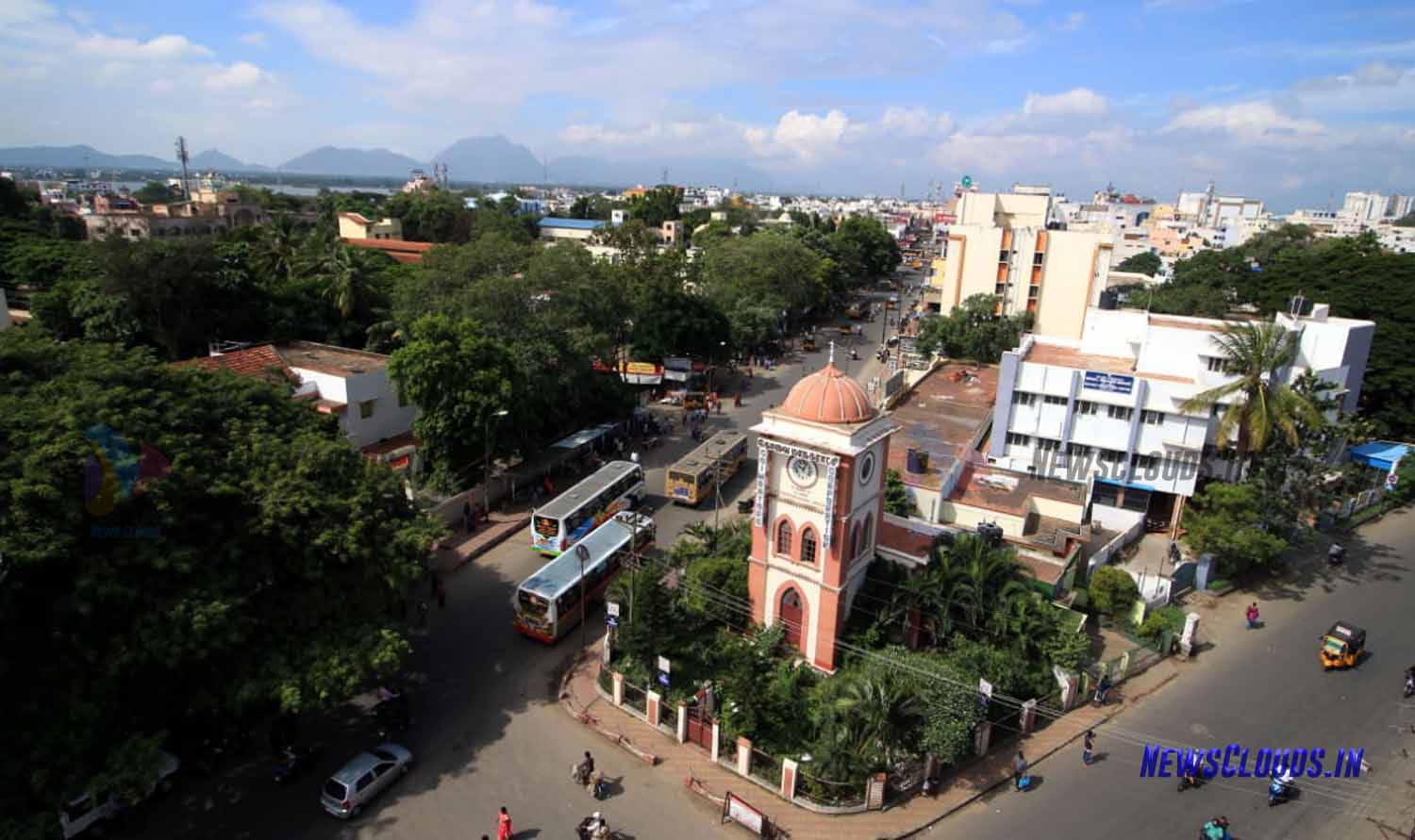 கோவை மாநகரில் சூப்பர் சக்கர் வாகனம் மூலம் தூர்வாரும் பணிகள் தீவிரம்