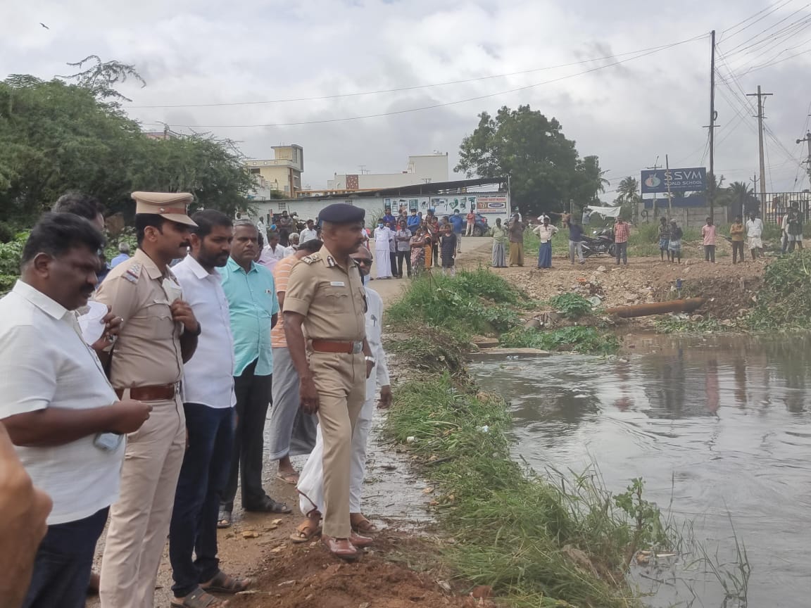 நொய்யல் ஆற்றில் மூழ்கும் வெள்ளலூர் பாலம்.. தீர்வு கிடைக்குமா?