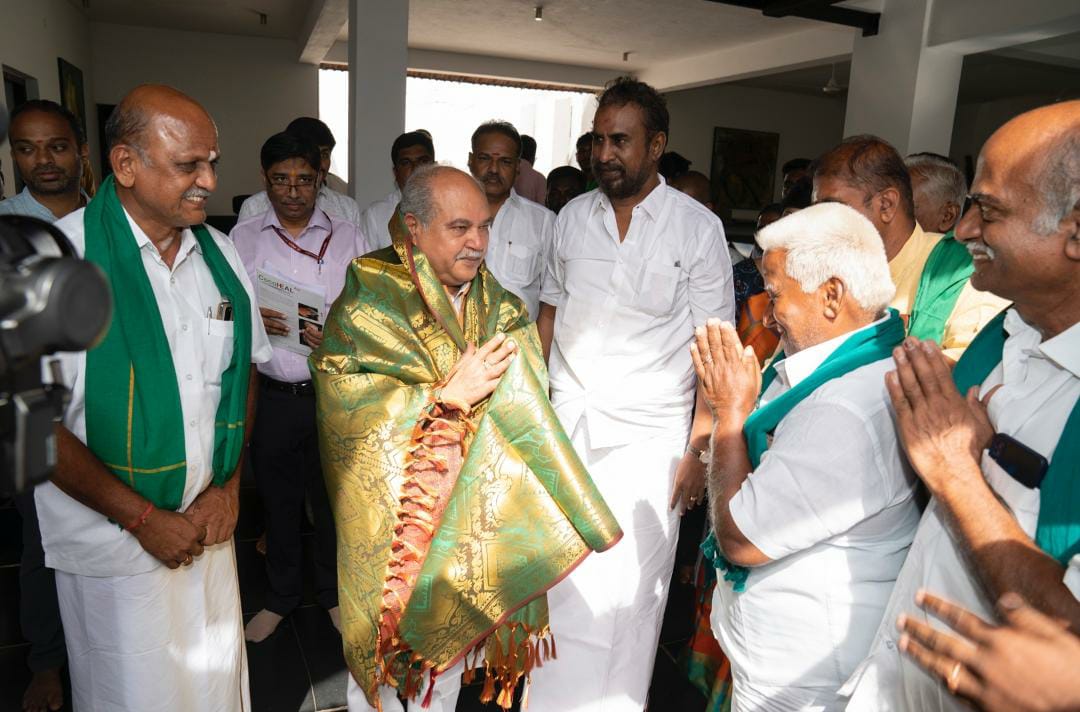 மத்திய வேளாண் அமைச்சர் ஈஷா யோக மையம் வருகை