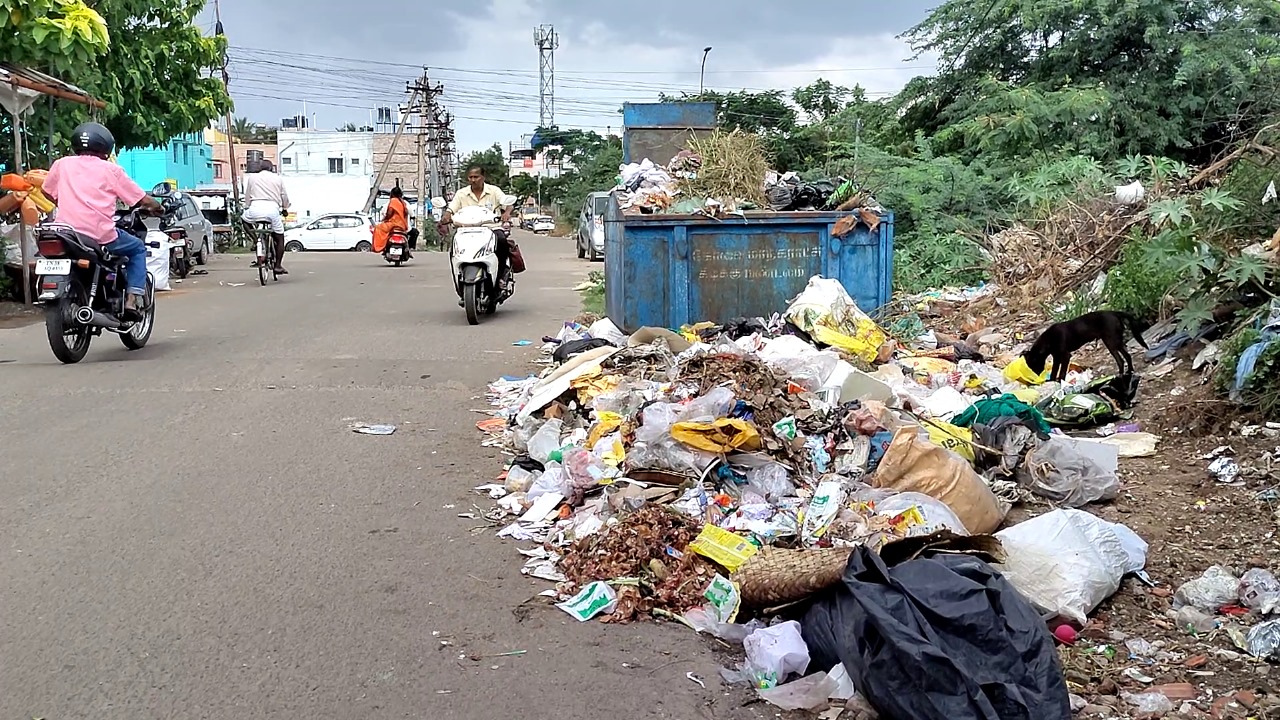 பொது இடத்தில் குப்பை கொட்டியவர்களுக்கு ரூ.4 லட்சம் அபராதம்.. கோவை மாநகராட்சி எச்சரிக்கை..