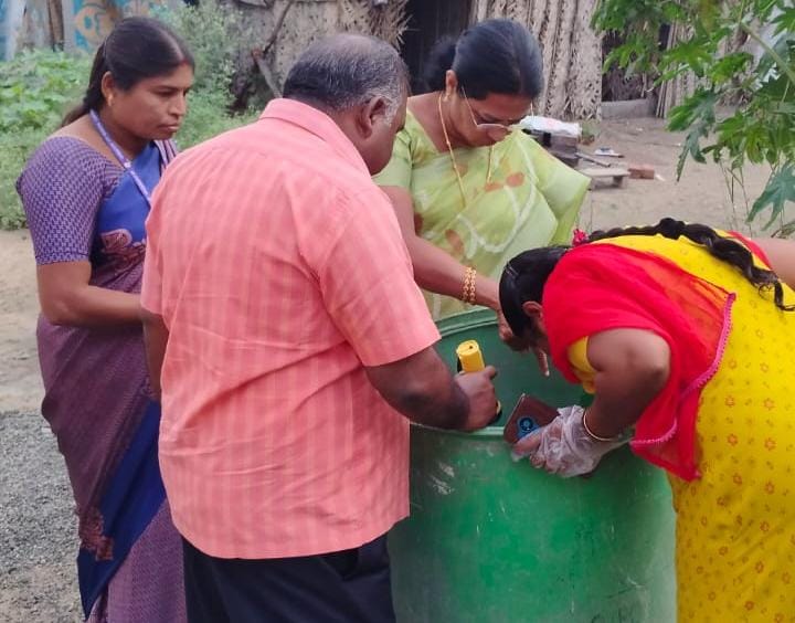 கோவையில் டெங்கு கொசு உற்பத்தியாக காரணமாக இருந்த மக்களுக்கு ரூ. 1.52 லட்சம் அபராதம்…