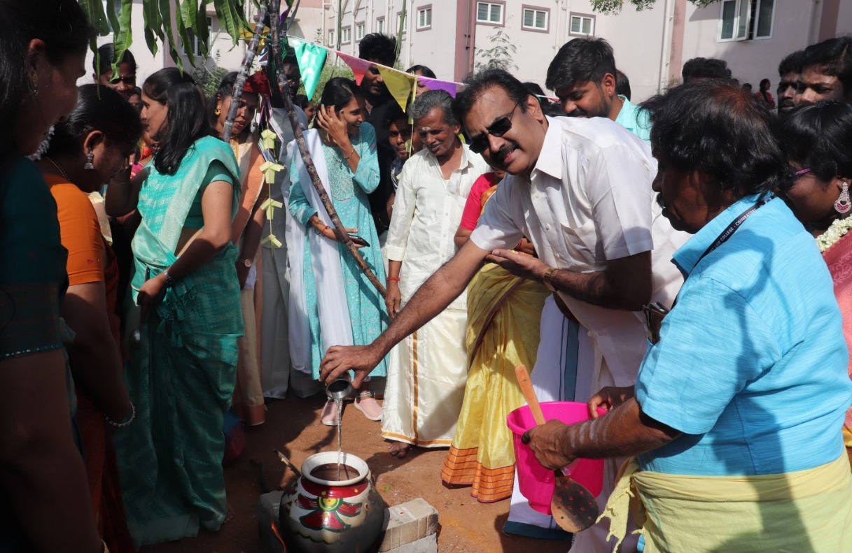 கோவை சட்டக் கல்லூரியில் கலை கட்டிய பொங்கல் திருவிழா