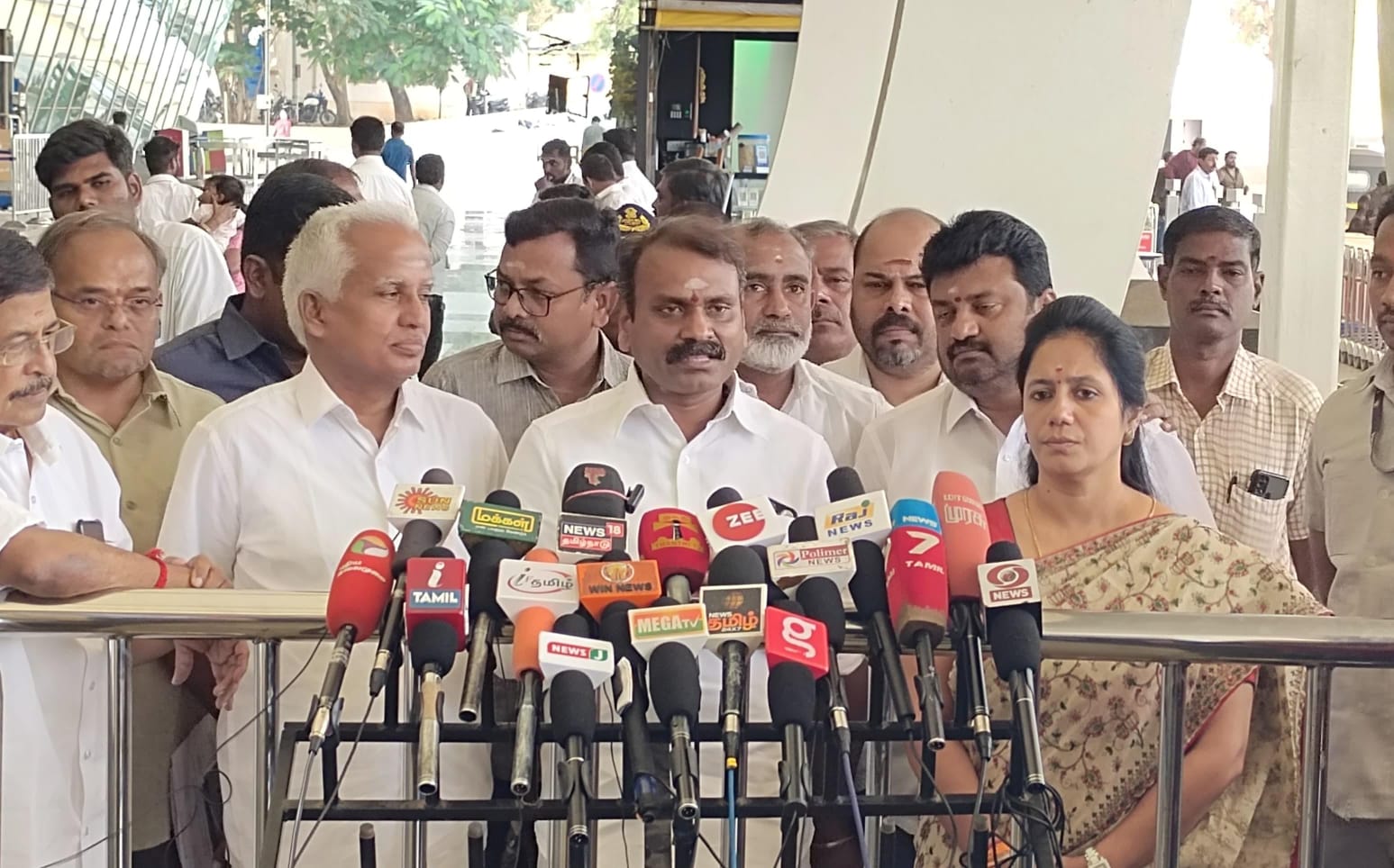 அண்ணாமலை கோவையில் போட்டியா?- மத்திய இணை அமைச்சர் எல்.முருகன் கூறிய பதில்...