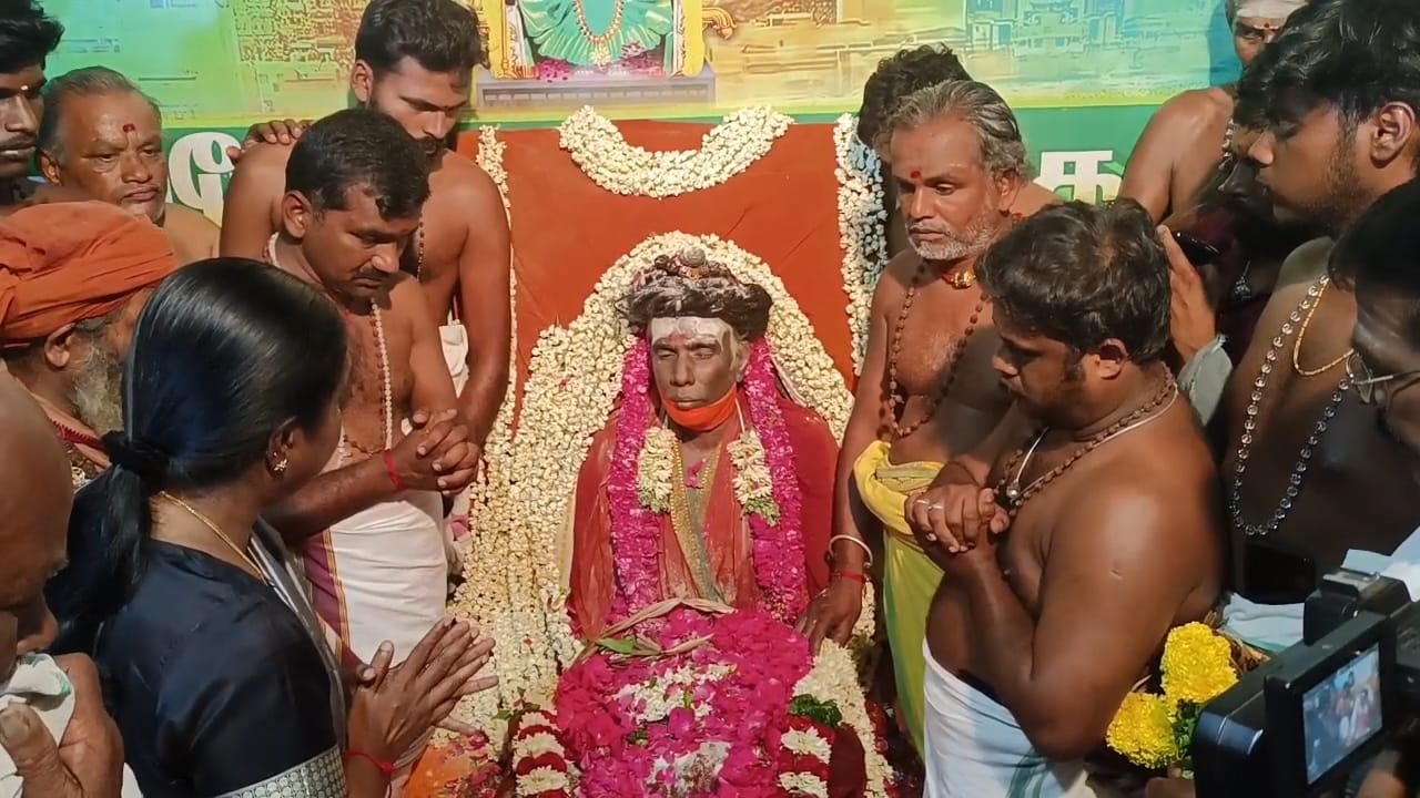 காமாட்சிபுர ஆதினம் மறைவிற்கு தலைவர்கள் நேரில் அஞ்சலி...