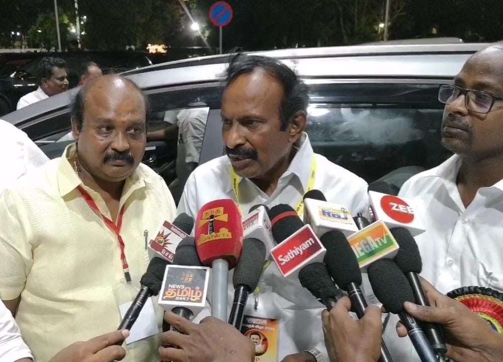 விக்கிரவாண்டி இடைத்தேர்தலில் போட்டியிடாத அதிமுக- அமைச்சர் முத்துச்சாமியின் விளக்கம்...