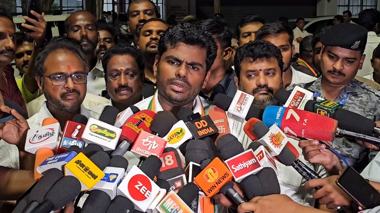 கள்ளக்குறிச்சி விவகாரம்- கம்யூனிஸ்ட், விசிக, காங்கிரஸ் எல்லாம் மெளனம் காப்பது ஏன்?- அண்ணாமலை கேள்வி...