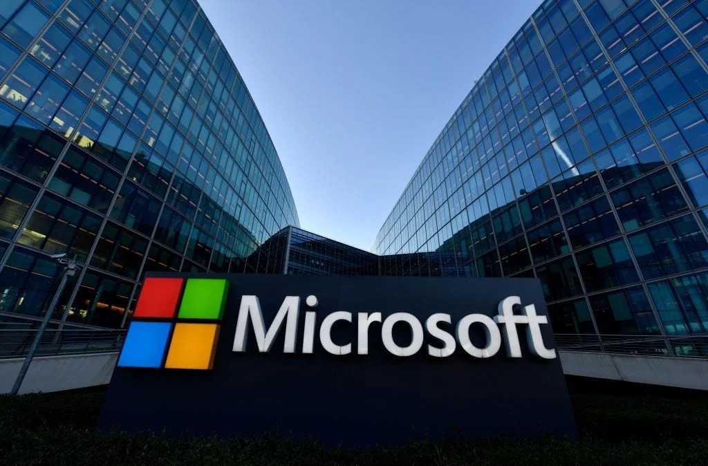 Microsoft நிறுவனத்தில் சாப்ட்வேர் இன்ஜினியர் வேலை... வீட்டில் இருந்தே பணி செய்யலாம்!