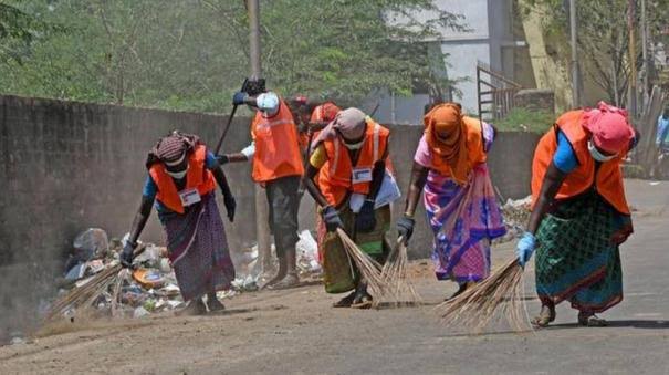 கோவையில் தூய்மை பணியாளரை ஆட்டோவில் கடத்தி சரமாரி தாக்குதல்