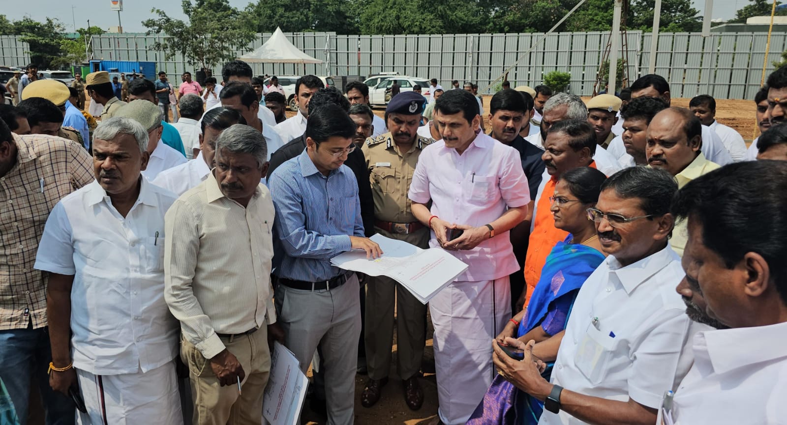 முதலமைச்சர் கோவை வருகை- விழா நடைபெறும் இடங்களில் அமைச்சர் செந்தில் பாலாஜி ஆய்வு...