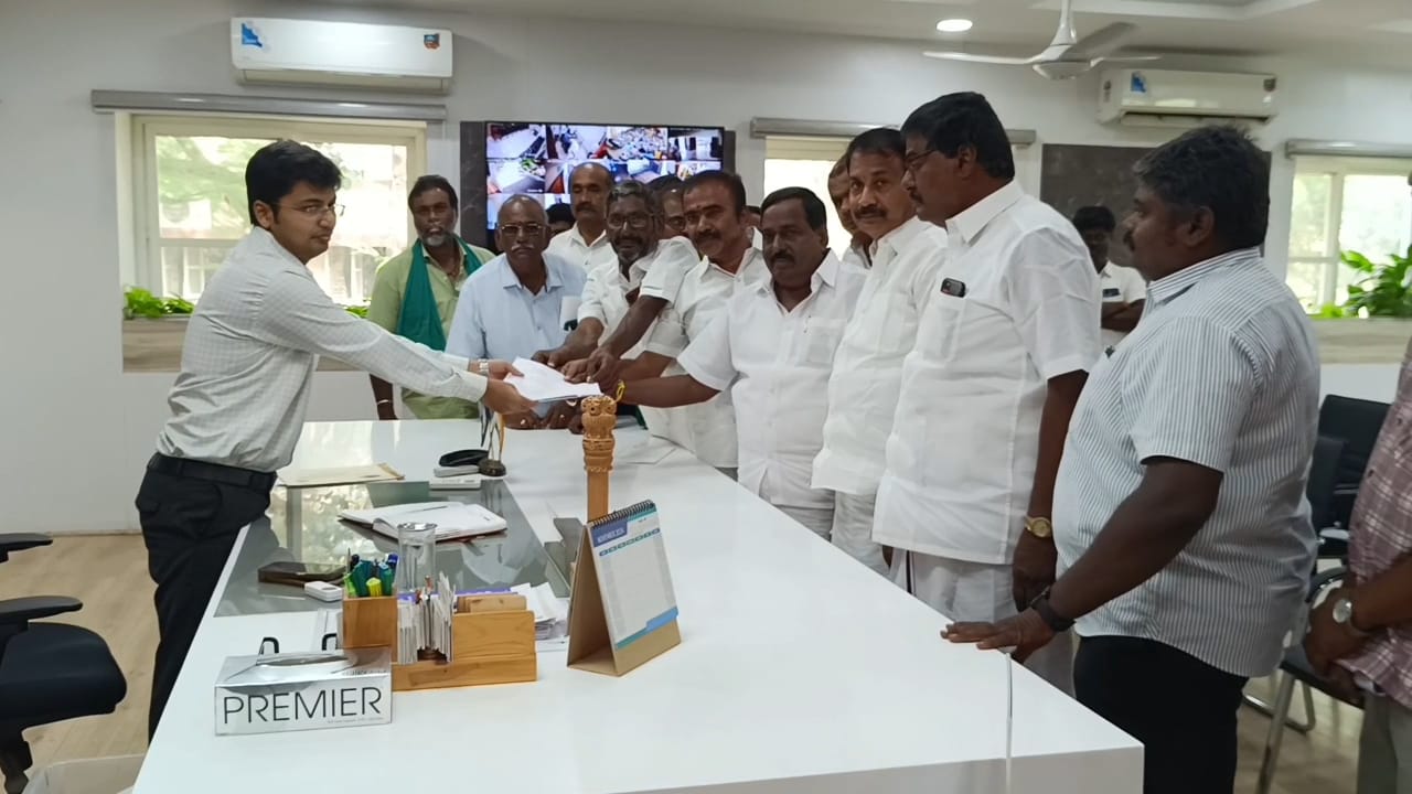 சூலூரில் அமைய உள்ள இராணுவ தொழிற்பூங்கா- MLA உடன் வந்து மனு அளித்த விவசாயிகள்...