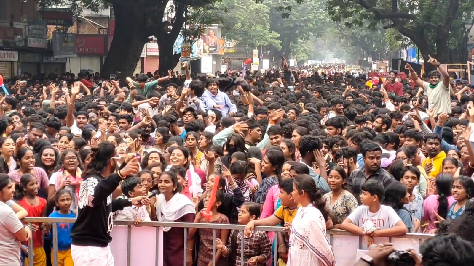 கோவையில் ஒரு வருடம் கழித்து துவங்கியது ஹேப்பி ஸ்ட்ரீட் நிகழ்ச்சி...