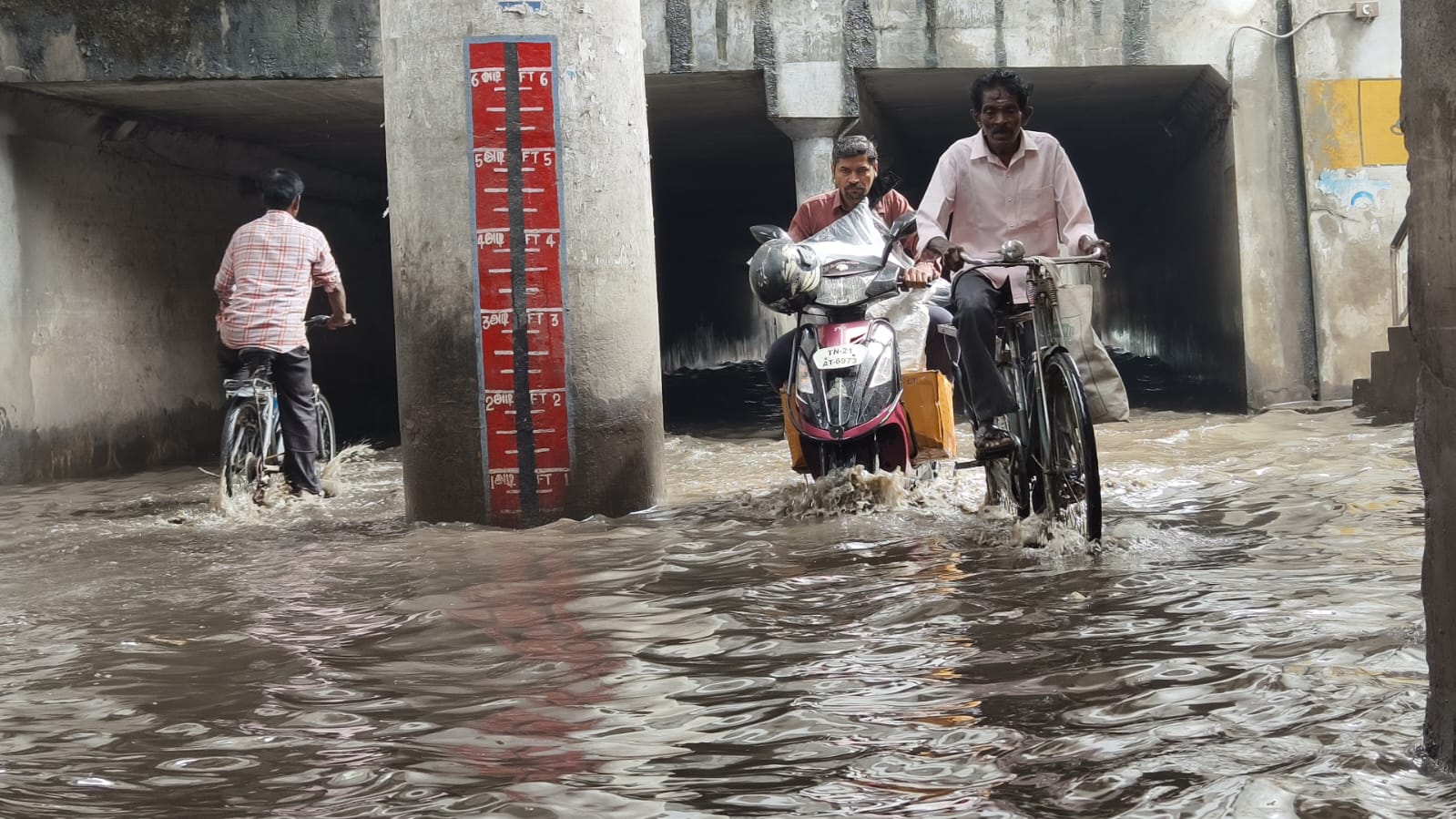 வடகோவை சுரங்கபாதையில் மழைநீர் தேங்கியதால் வாகன ஓட்டிகள் அவதி…